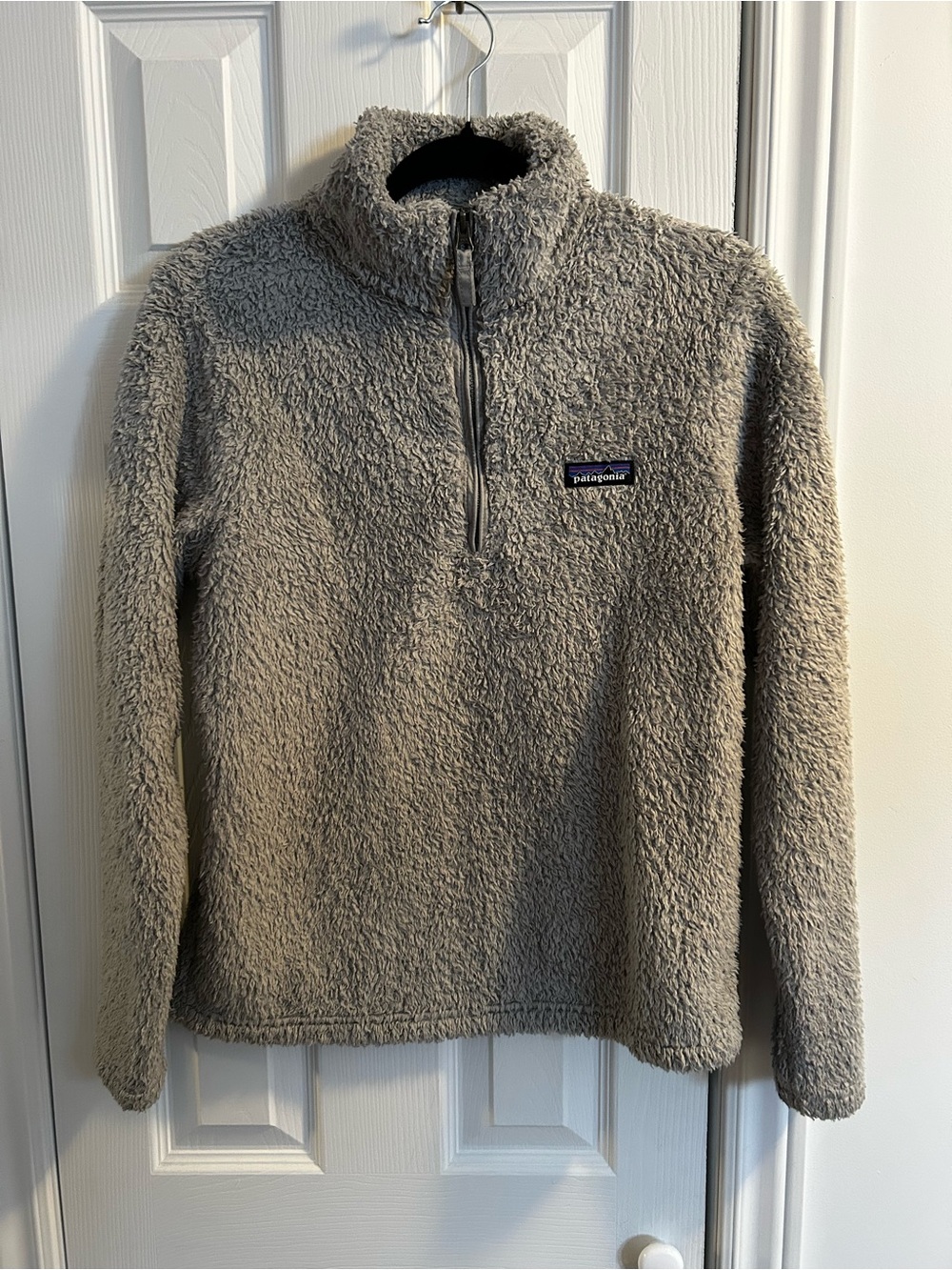Patagonia Light Gray Cozy Fleece Pullover - Patagonia Label